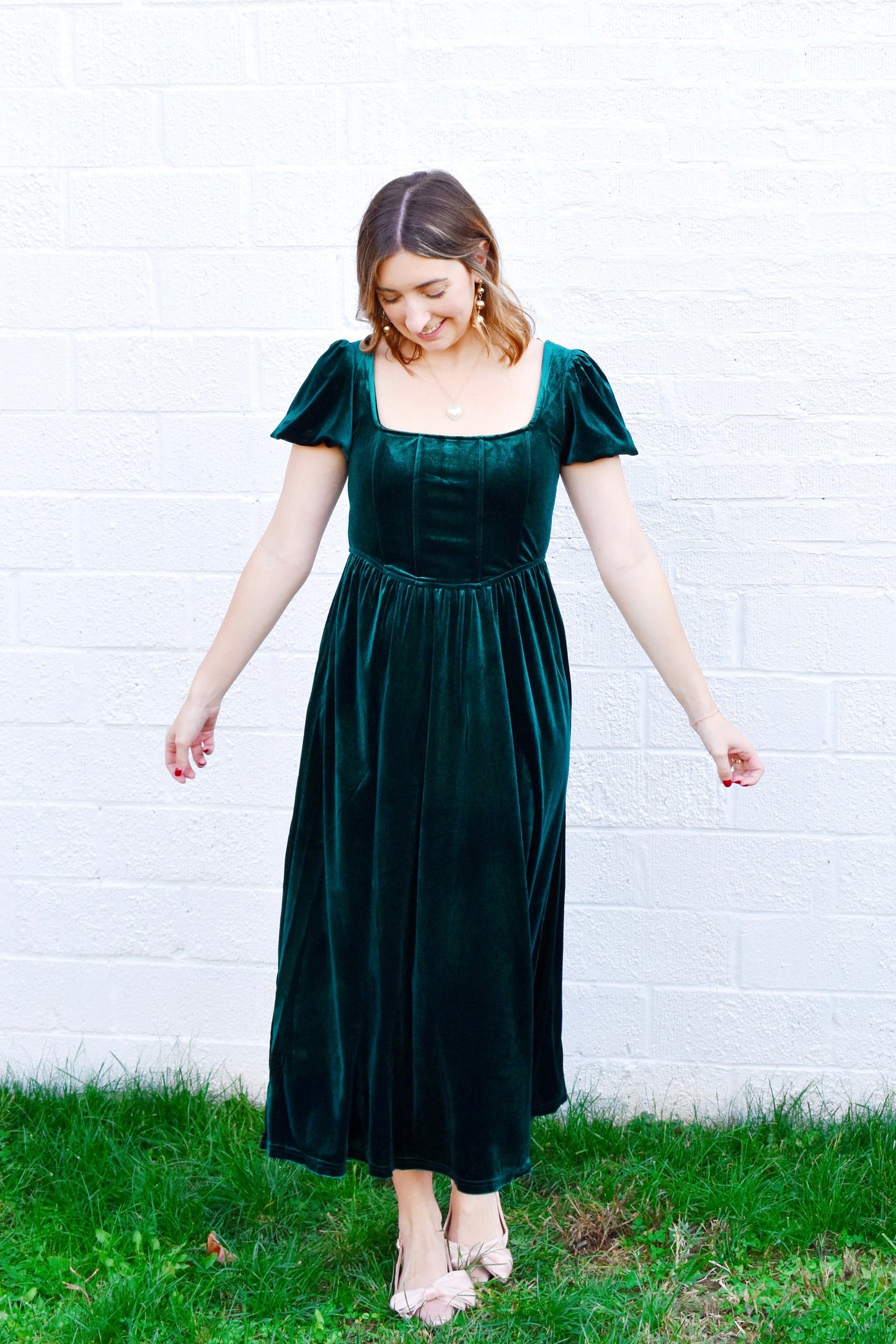 Green Velvet Puff Sleeve Midi Dress