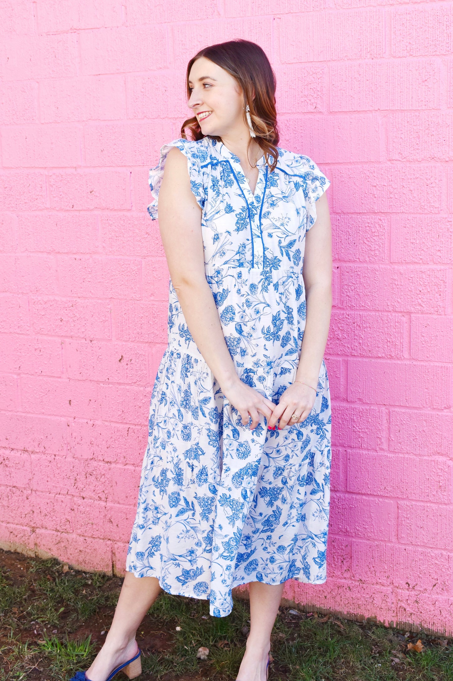 Blue Floral Flutter Sleeve Midi Dress – Confetti Boutique
