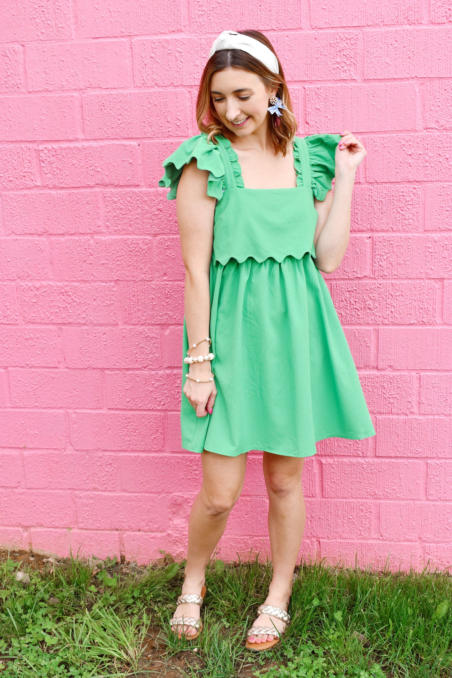 Kelly Green Scallop Detail Dress Confetti Boutique Kelly Green Scallop Detail Dress Confetti Boutique