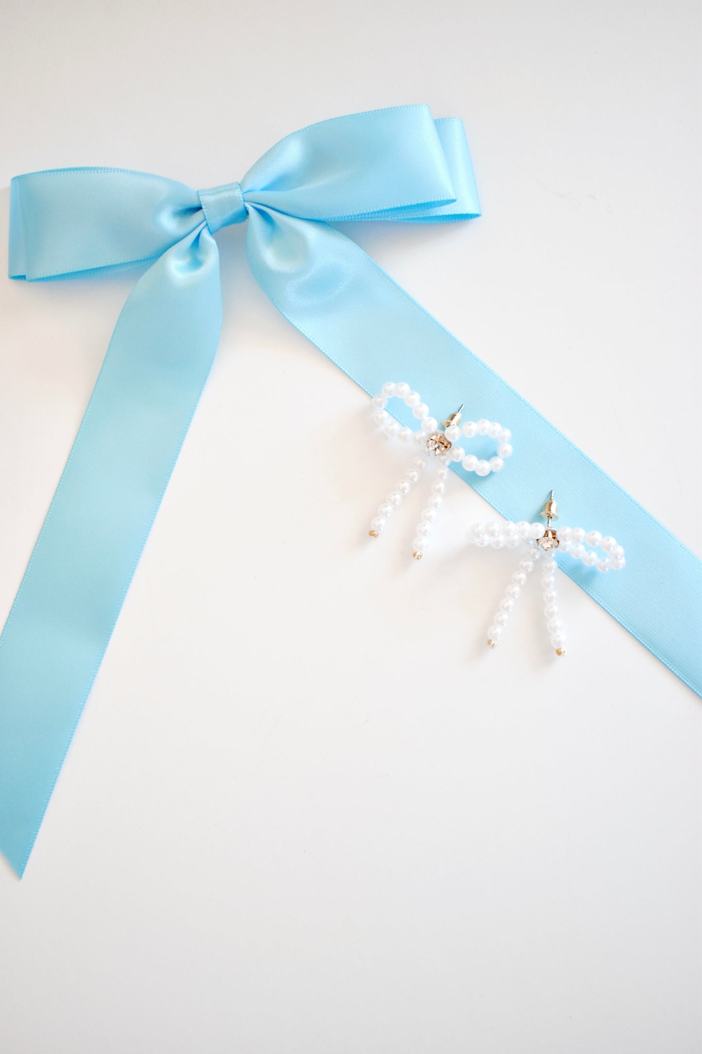Load image into Gallery viewer, Light Blue Ribbon Bow Hair Clip
