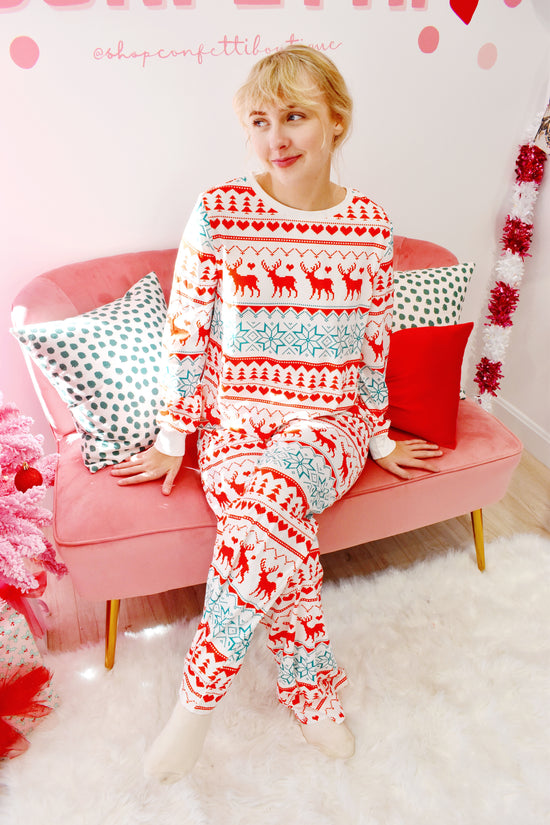 DOORBUSTER Reindeer Pajama Set