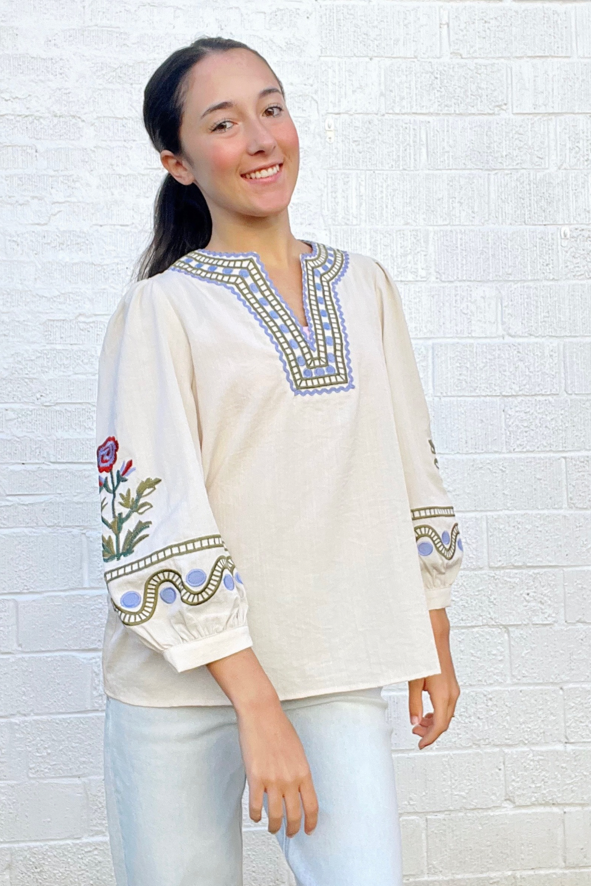 Ivory Embroider Flower Sleeve Blouse
