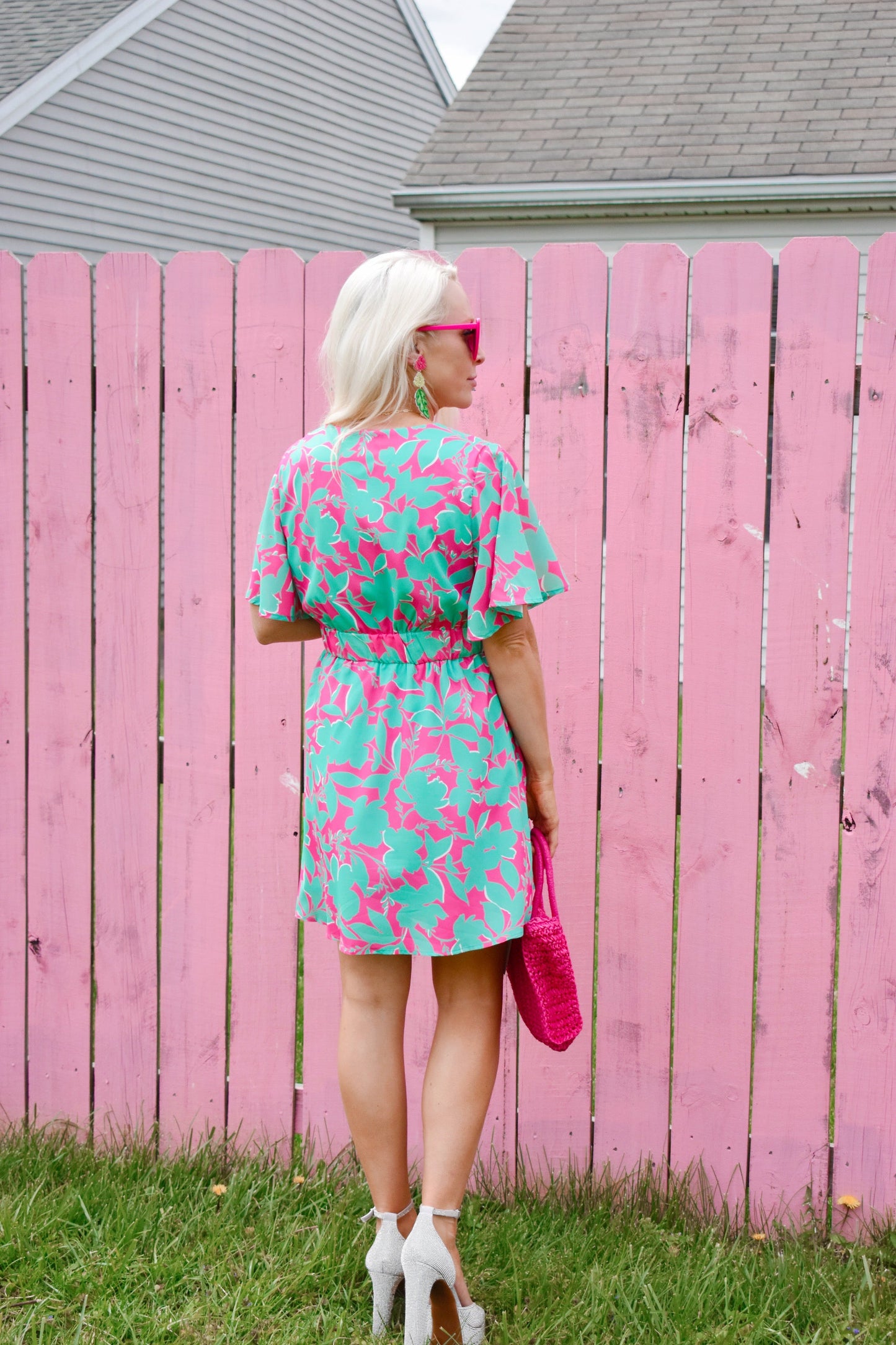 barbie pink floral dress 4.49US $ |Pink Rose Flower Dress + bag + shoes For Barbie Doll|clothes print|skirt hangerskirt belt