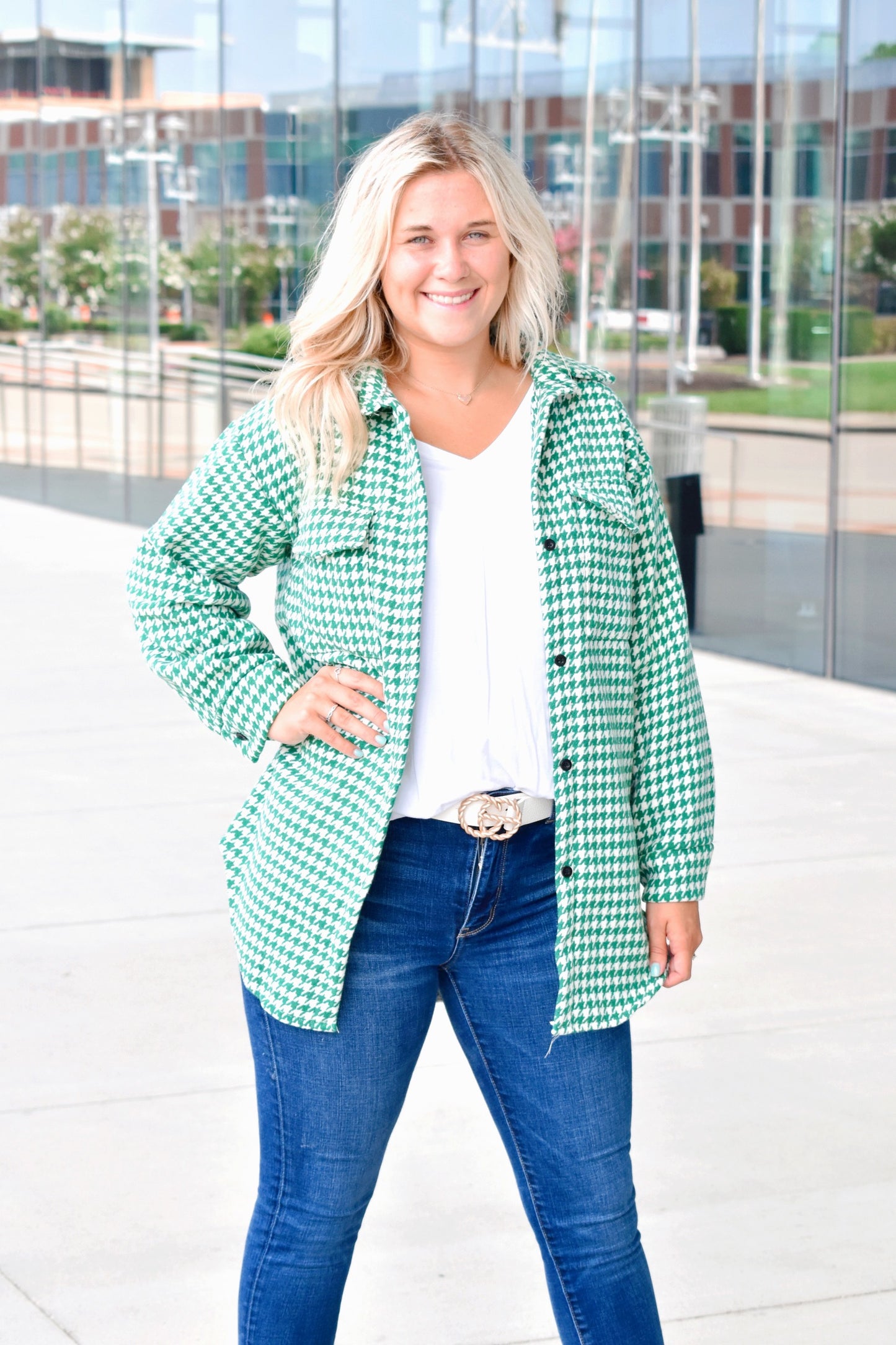 Load image into Gallery viewer, Houndstooth Kelly Green Shacket
