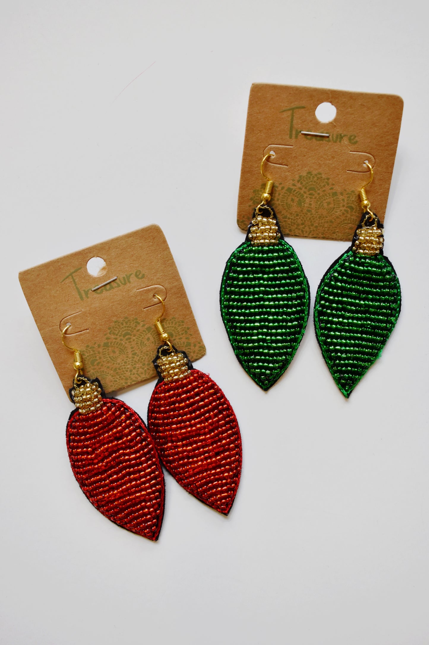 Load image into Gallery viewer, Beaded Christmas Lightbulb Earrings
