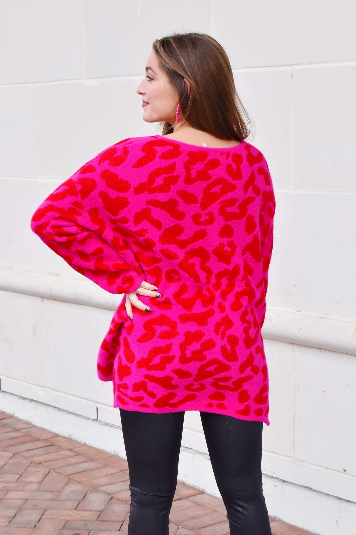 Load image into Gallery viewer, Pink &amp;amp; Red Leopard Print Sweater
